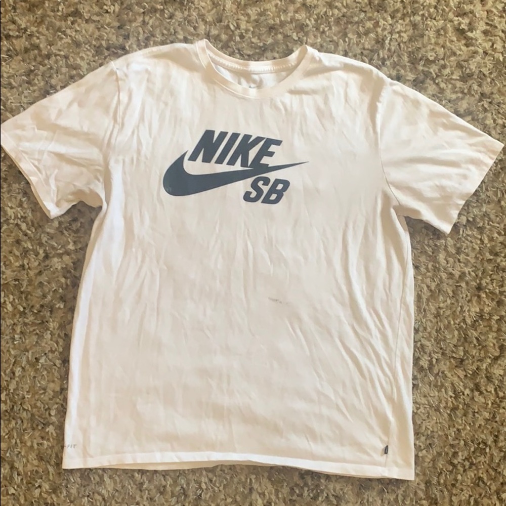 Nike tee size XL